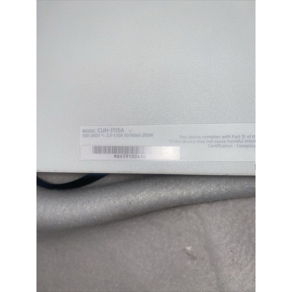 Sony PS4 Console with Controller - White - Picture 5 of 12